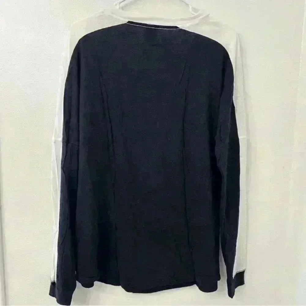 PINK Victoria Secret Long Sleeve Crewneck Women’s Sz Small Bling Black and White